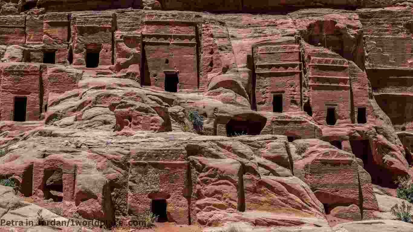 Why is Petra Famous in Jordan